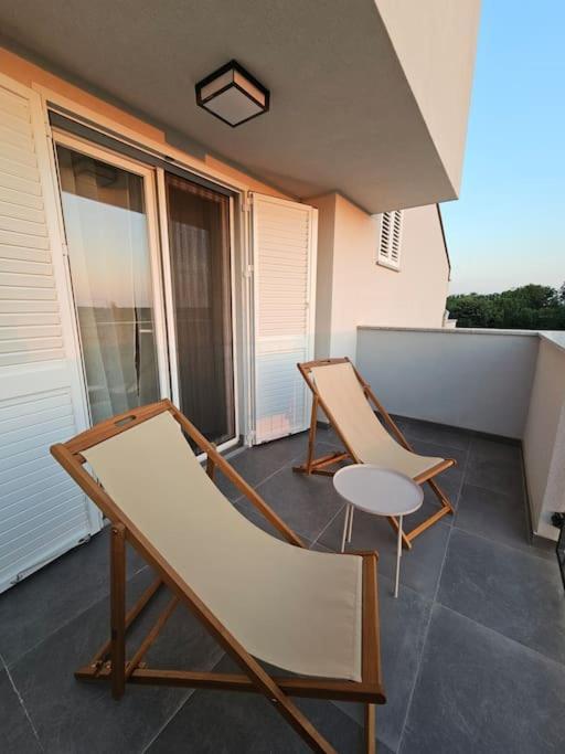 Holiday Home Gidas - Hot Tub, Gym, Playground Radovin Exterior foto