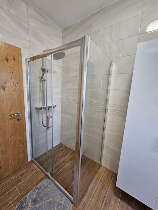 Holiday Home Gidas - Hot Tub, Gym, Playground Radovin Exterior foto
